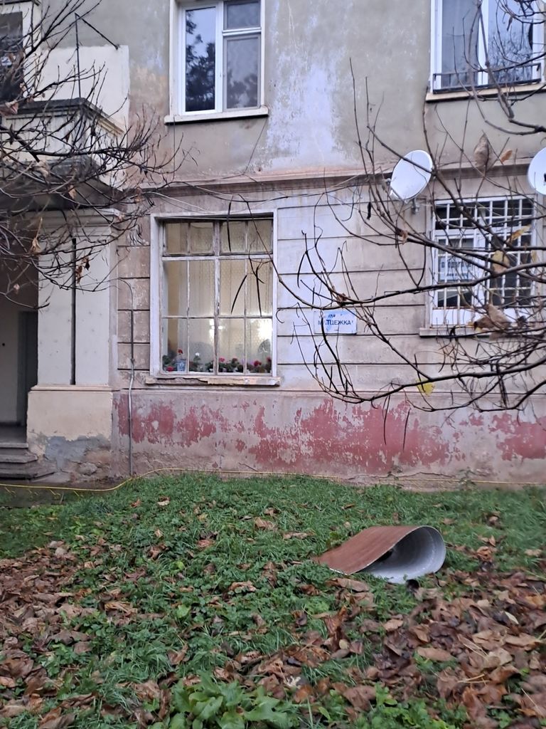 Продава се Тристаен апартамент в Бухово - 72 кв.м за 973 €/кв.м - Снимка #2