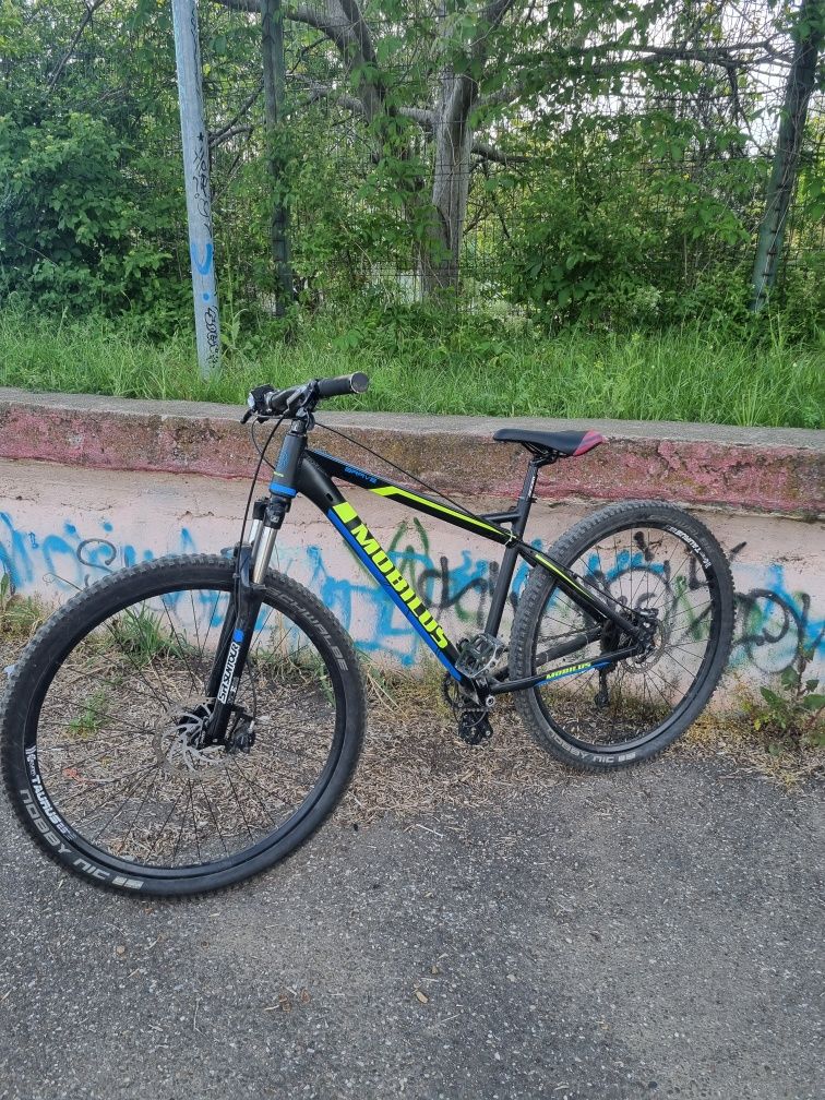 Vând bicicleta Mobilus Brave