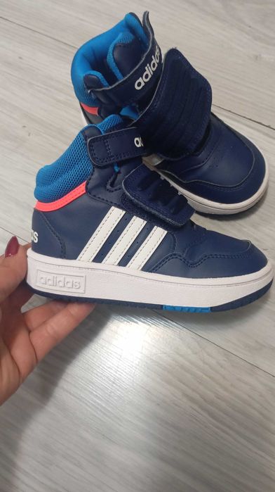 Маратонки Adidas