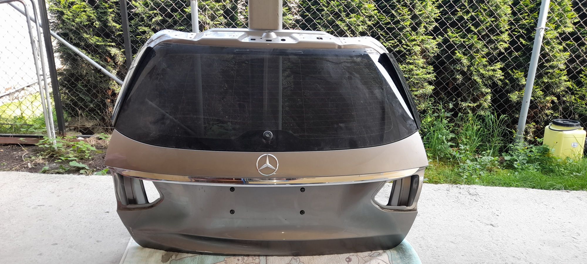 Задна врата за МЕРЦЕДЕС w205