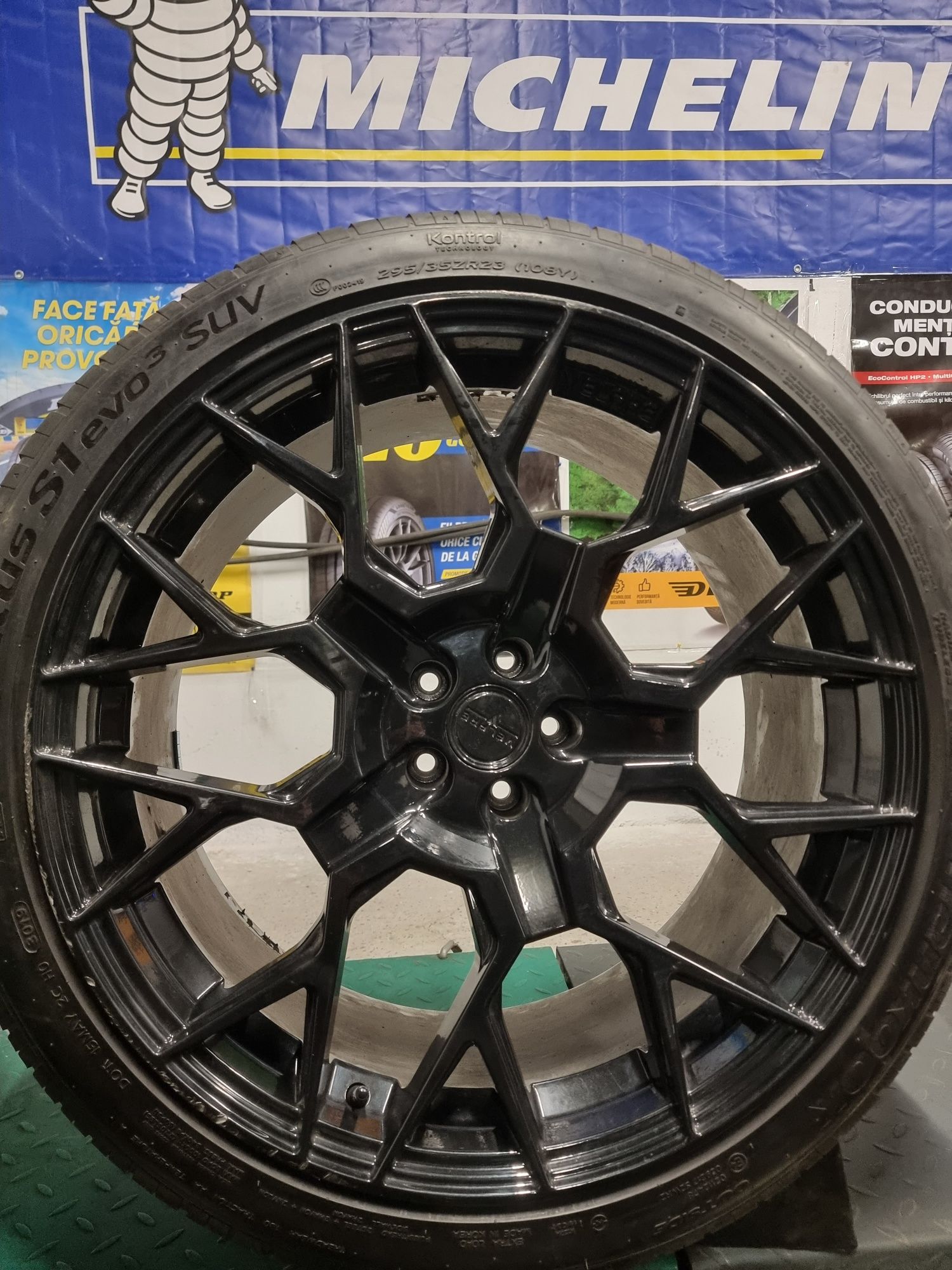 Jante audi R23 Q8 SQ8 echipate cu anvelope vara Hankook ventus S1 EVO3