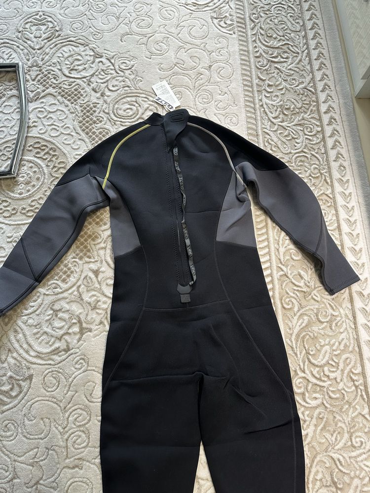 Costum sau costume neopren inot NOI marimi M, L, XL si 2XL