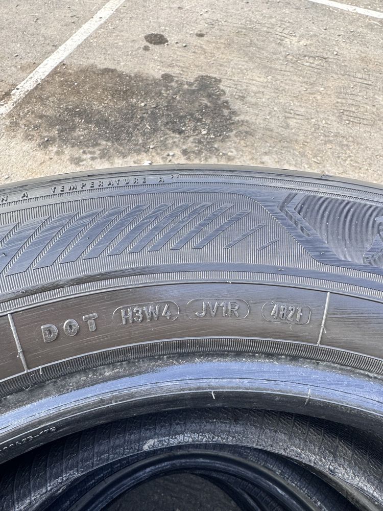 GoodYear 255/60/18 112V