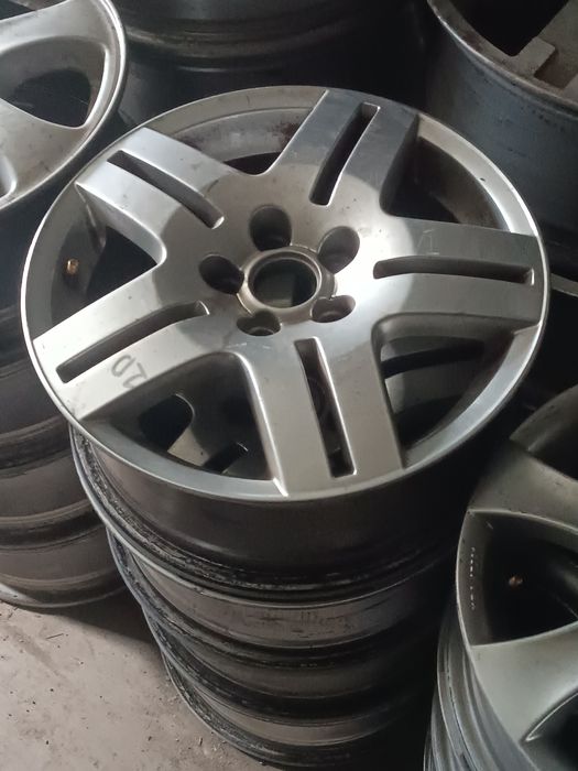 R-15 оригинал 5*100 Фольксваген поло гольф 4 Карина Шкода и т д.