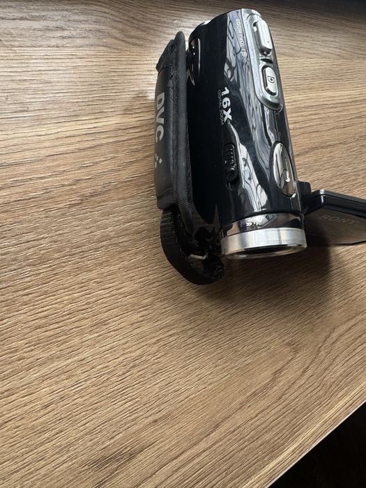 Продам видеокамеру Sony