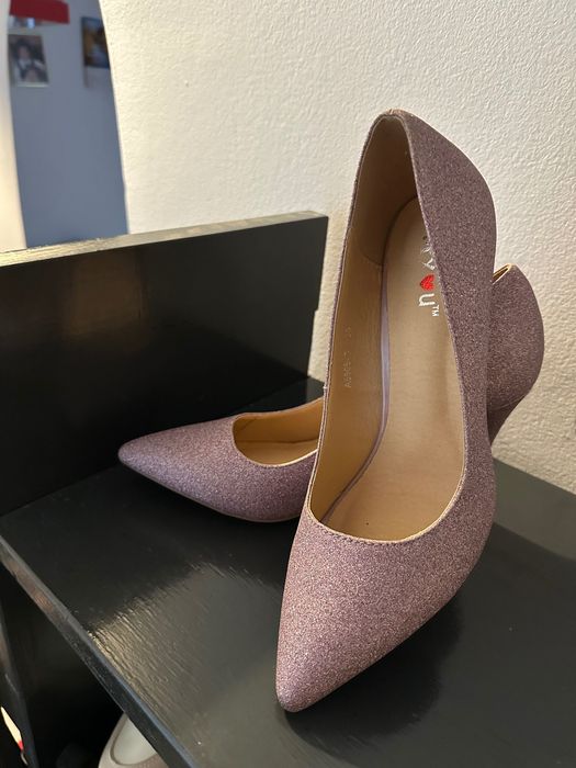 Pantofi stiletto nr 38