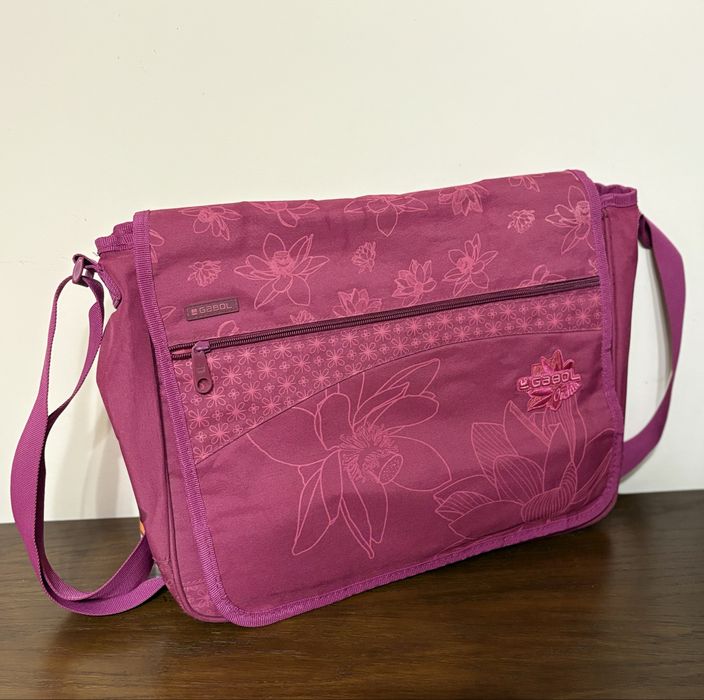 Раница за училище Centrum и чанта през рамо Gabol