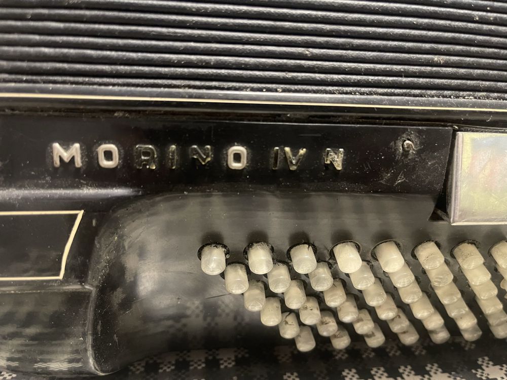 Акордеон Hohner Morino IV N 120