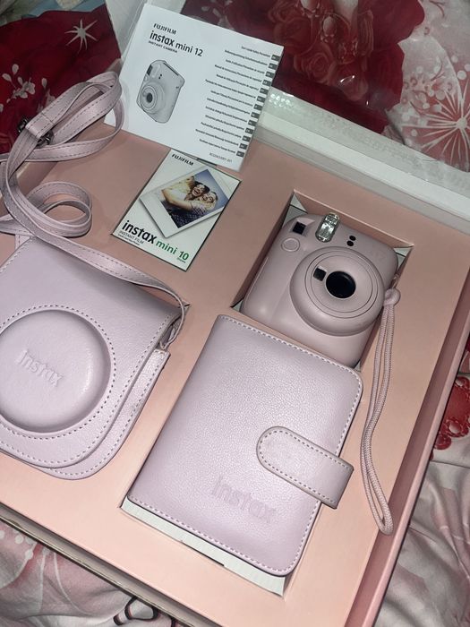 Фотокамера моментальной печати Fujifilm INSTAX MINI 12
