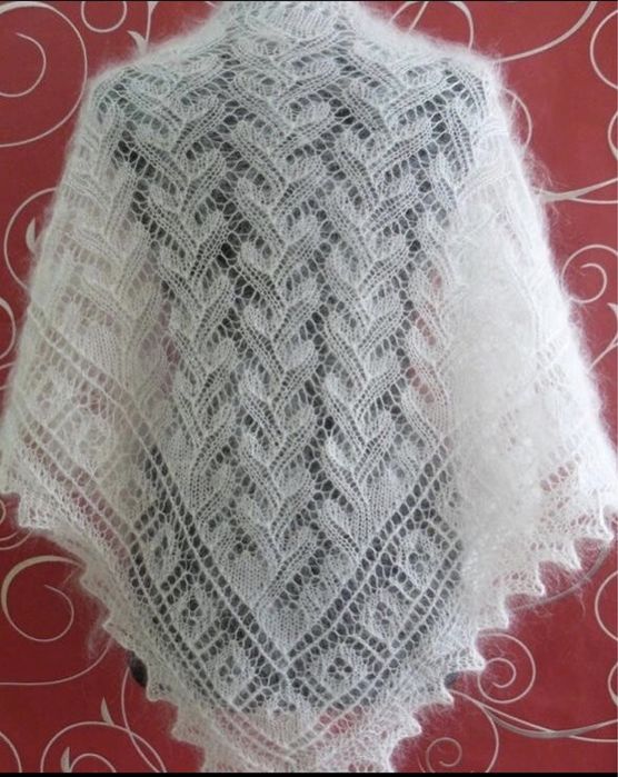 Пуховый платок из козьего пуха