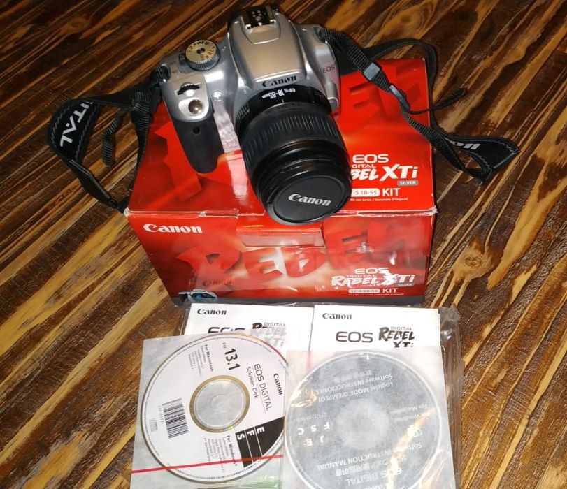 Canon 400D , полная комплектация!