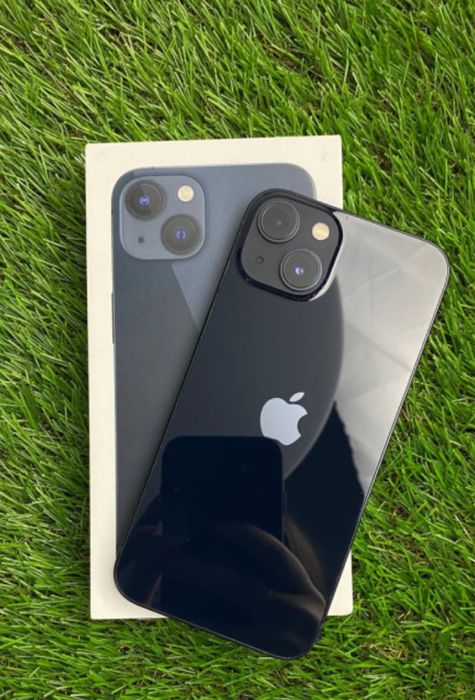 Айфон 13/ 128 Гб памяти