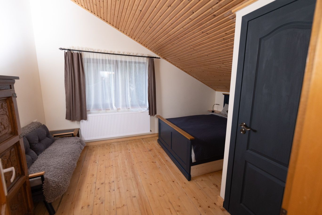 CabAna Colibița de închiriat