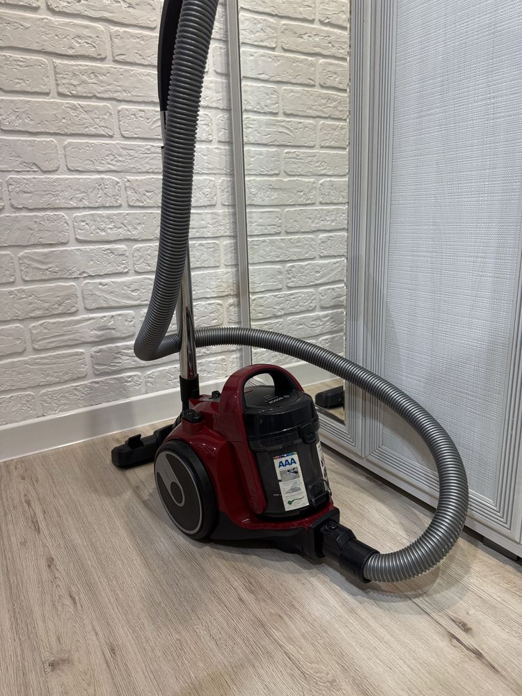 Продам пылесос Bosch в отличном состоянии