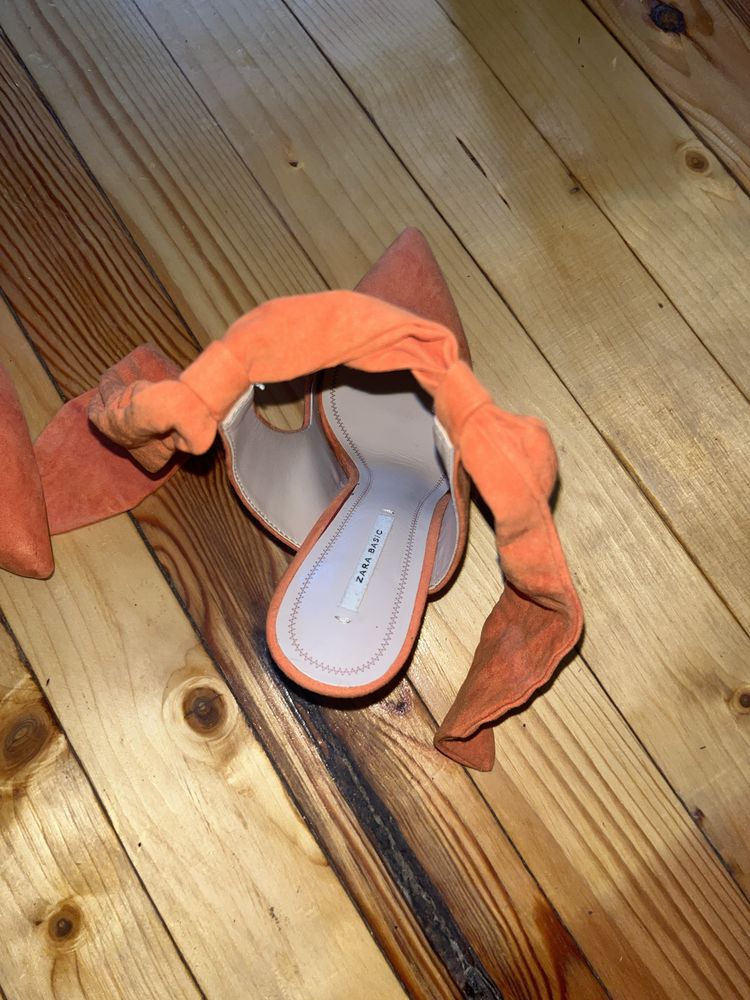 Велурени обивки Zara 38