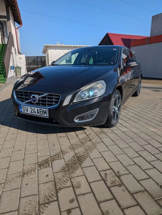 Volvo S60 Volvo S60 D3 Momentum full options