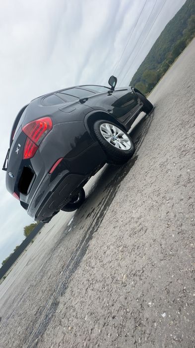 Vând BMW X1 X drive pachet M