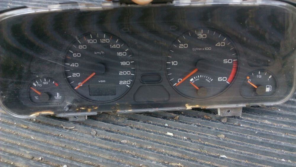 Части за  Пежо 306