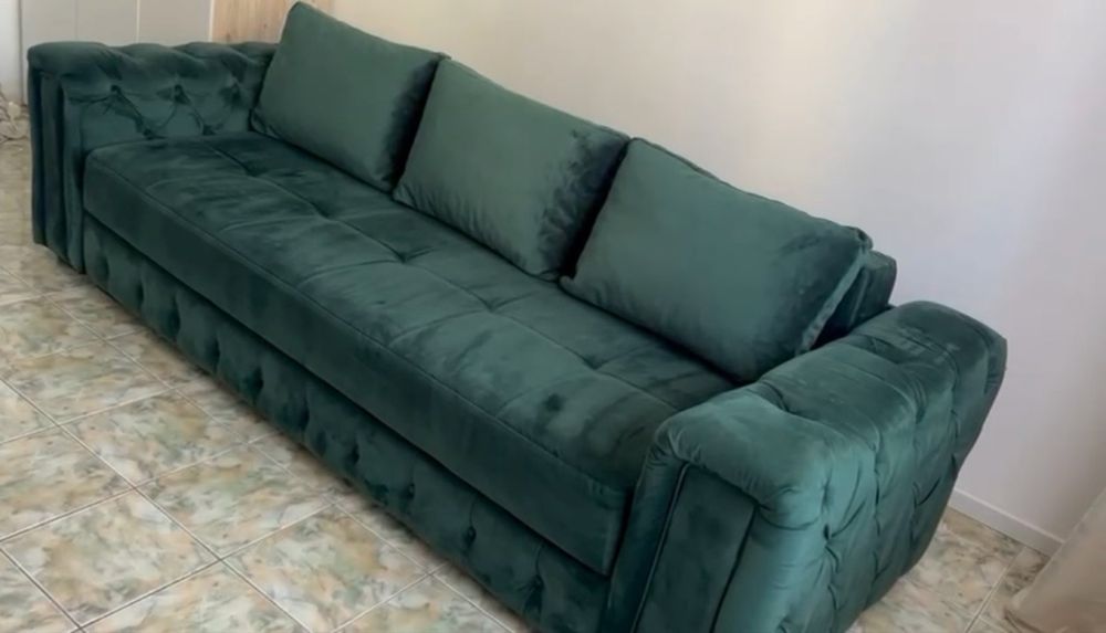 Canapea extensibila cu lada de depozitare