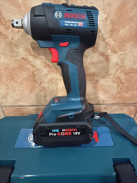 Truse de scule. Impact Bosch.