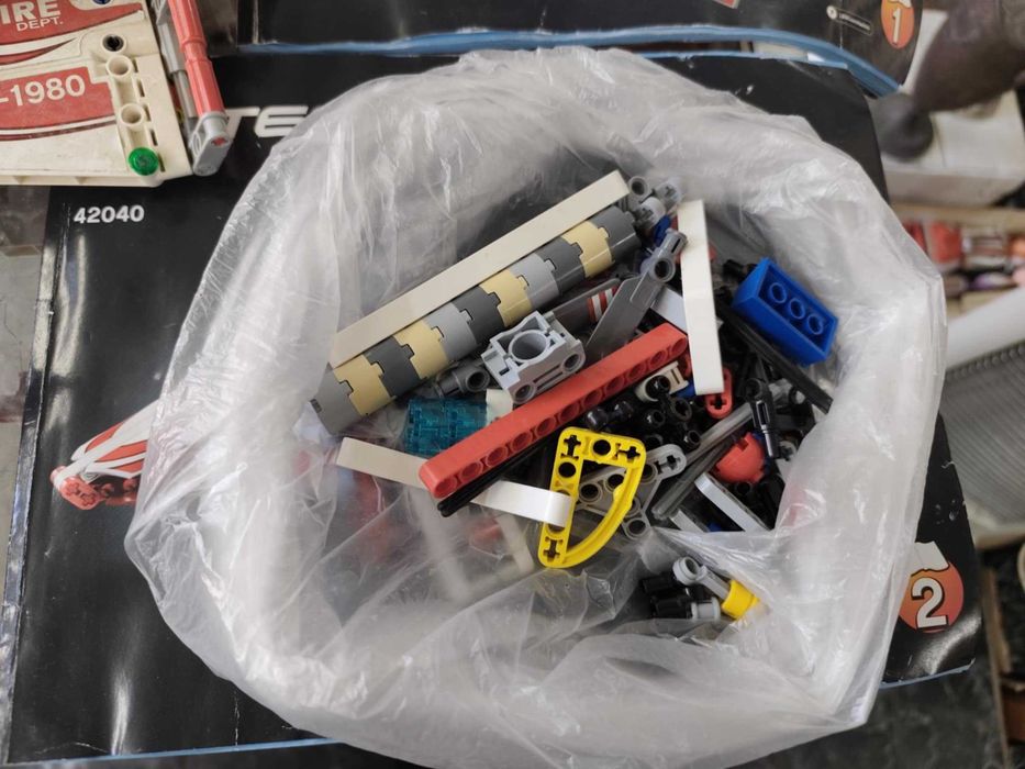 Лот лего техник 42023 / 42118 / 42040 lego technic