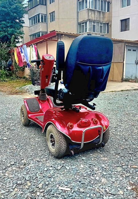 Scuter Carut electric pentru persoane cu dizabilități handicap