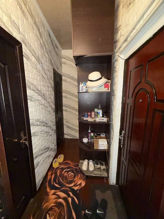 ПРОДАЁТСЯ квартира — чилонзор 8 кв