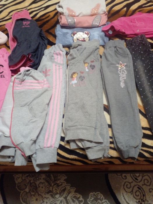 Дестки дрехи за момиче