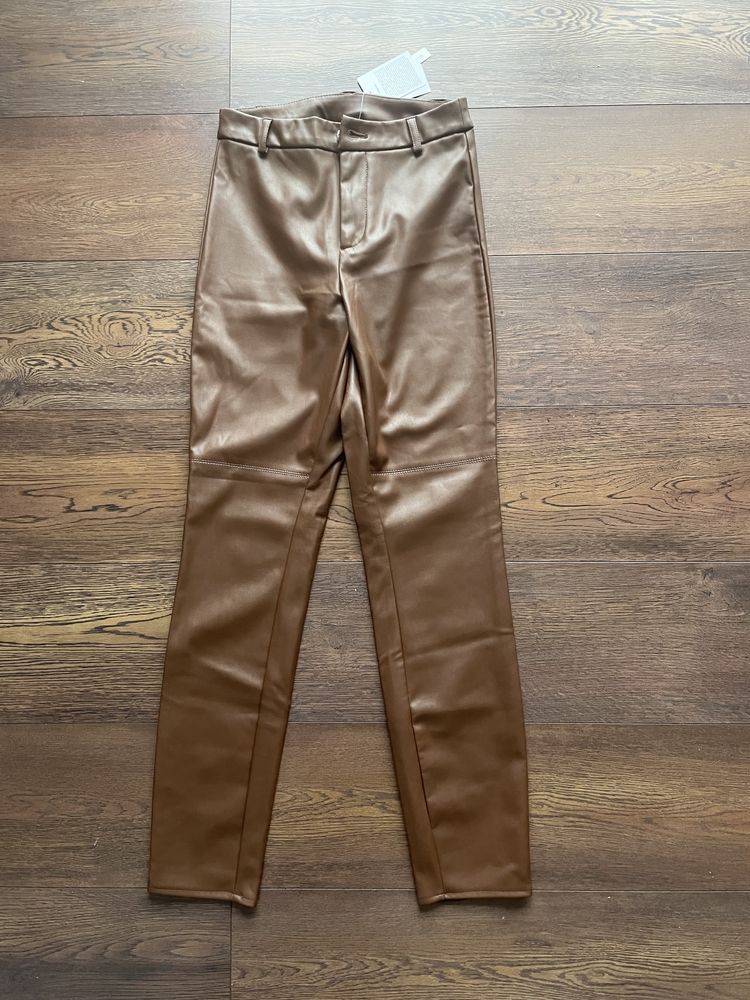 Pantaloni piele maro noi marime 34