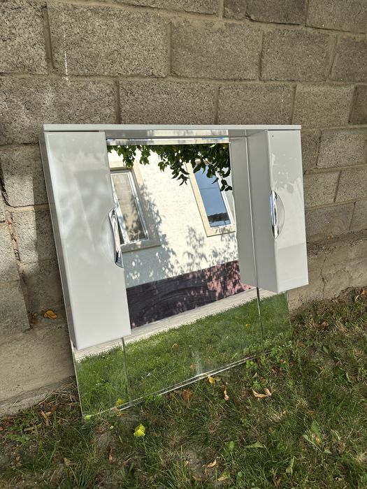 Продам зеркало ванное