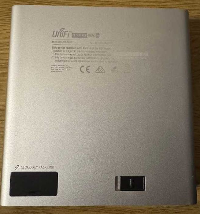 Ubiquity CloudKey Gen2 (UCK-G2-PLUS) без хард диск
