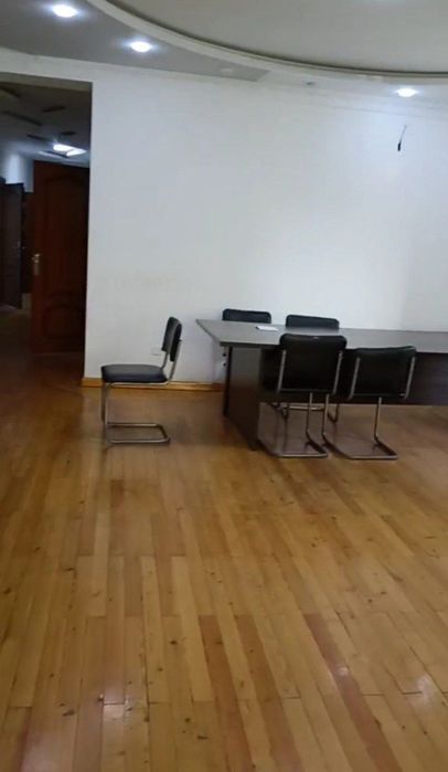 Yakkasaroy 200 m2 noturar bino ijaraga beriladi