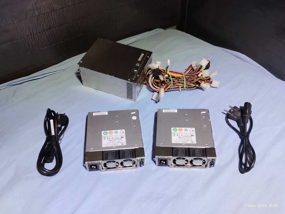 Sursa server 12 V -28 A Zippy Emacs 420W  MRW-6420P-R, rack