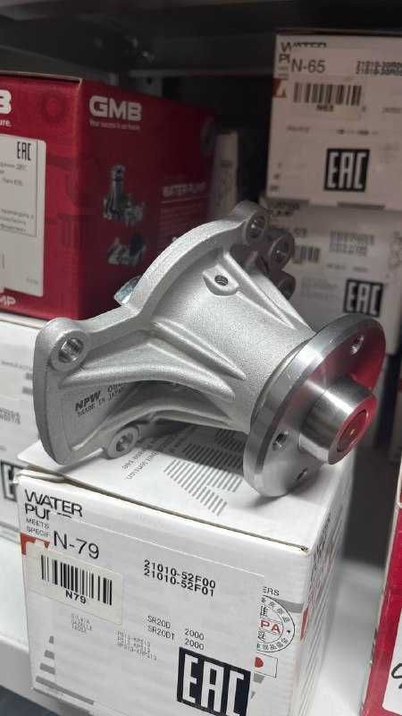 Помпа на NISSAN VQ20DE  2.0 24v, VQ30DE, VQ25DE