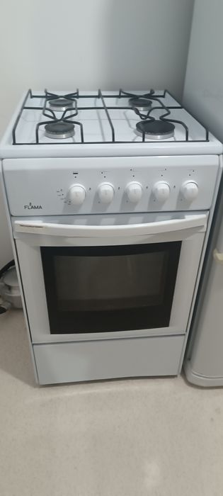 Газ плита в хорошем состояние