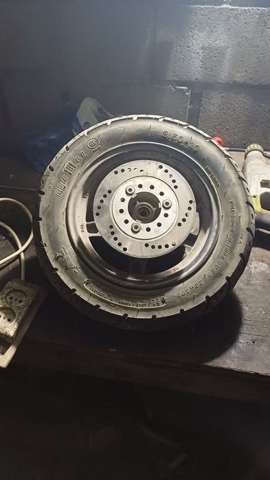 Продам колесо на скутер