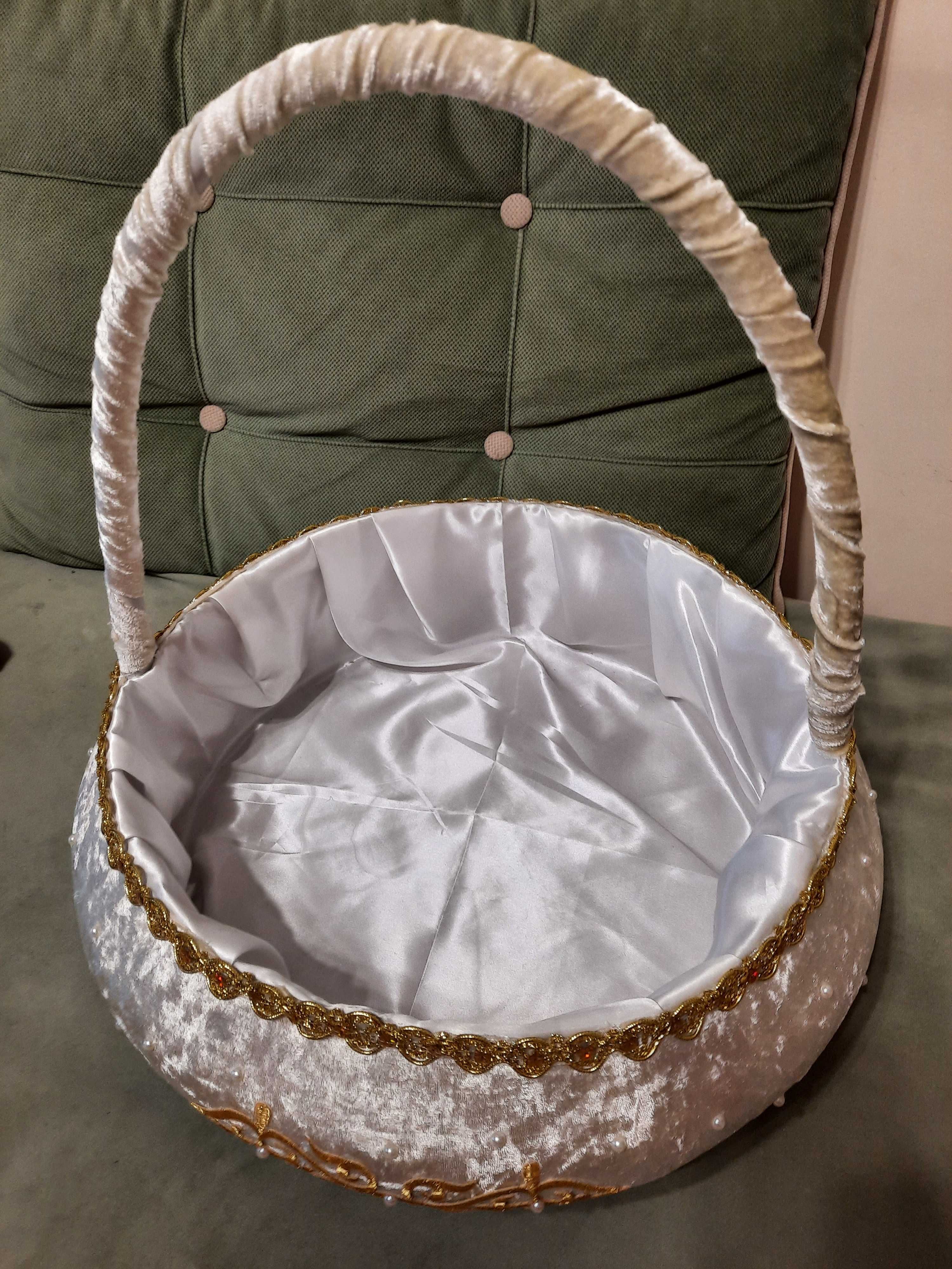 Коржын на праздник