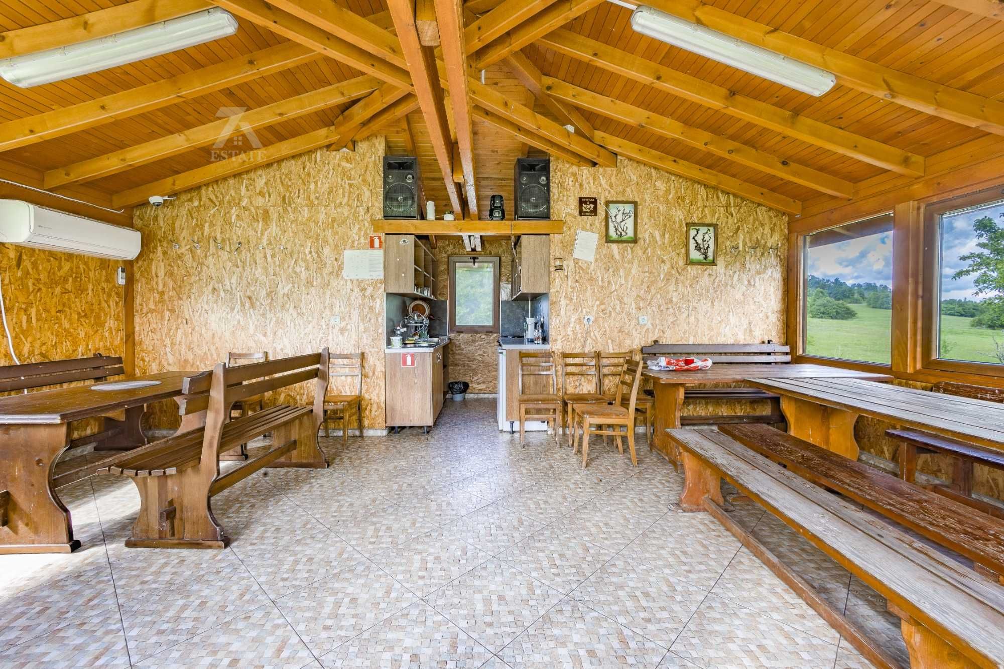 Продава хотел в с. Заселе-до Водопад Скакля- Вазова екопътека