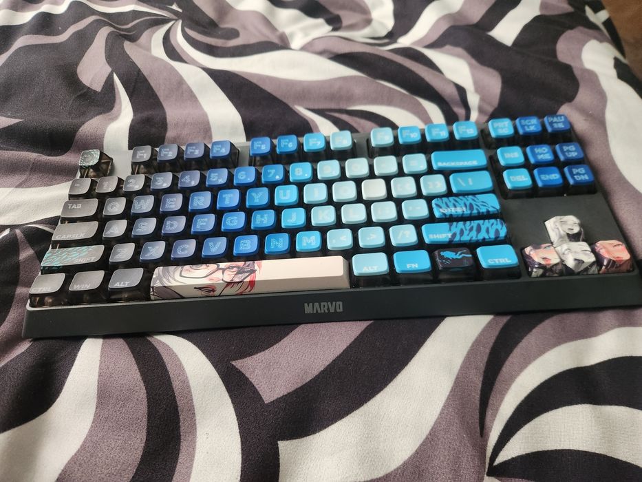 Vând tastatura marvo scorpion Kg980