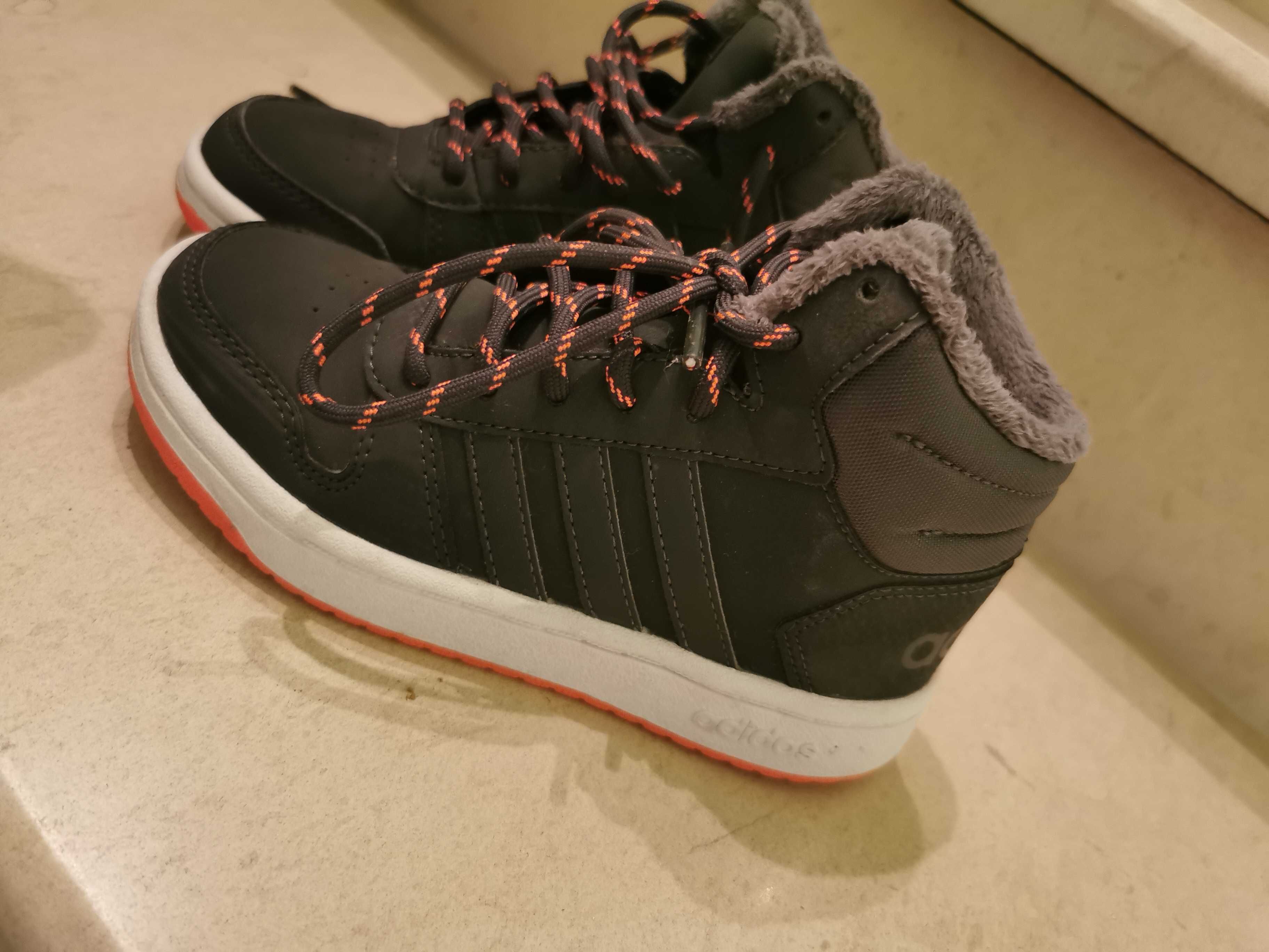 Ботуши и маратонки Адидас adidas боти 26 31