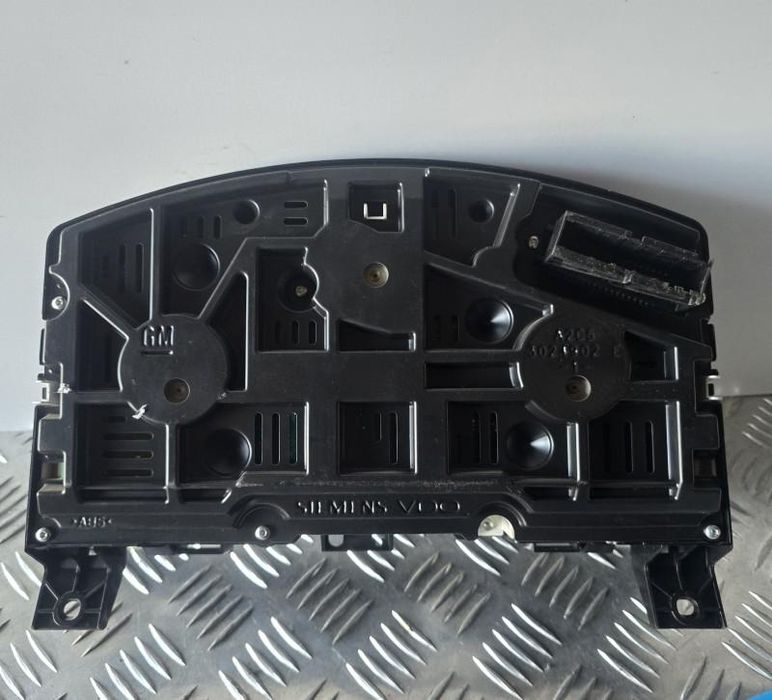 Ceasuri bord benzia Opel Astra H Twintop