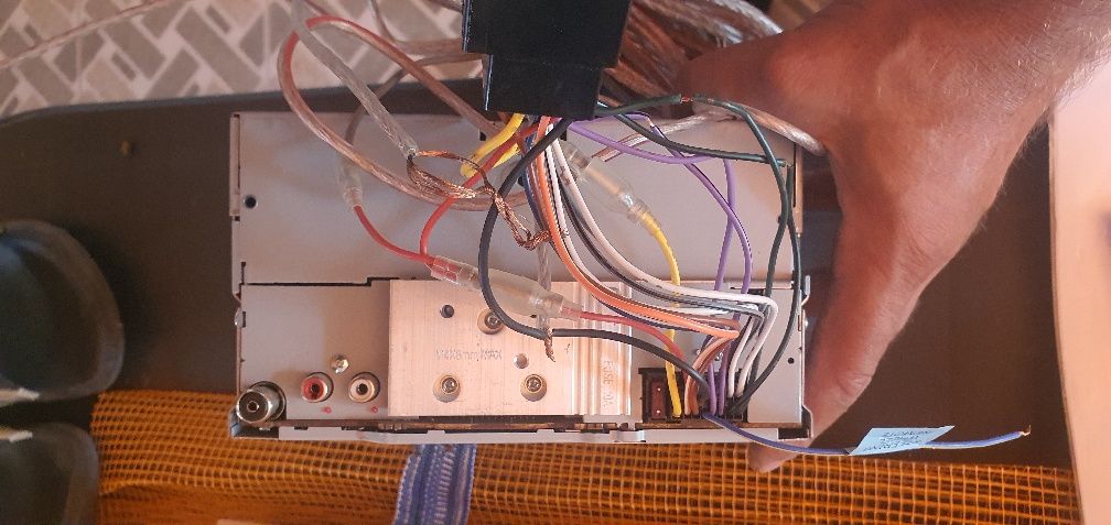 JVC  Player auto 4×50W