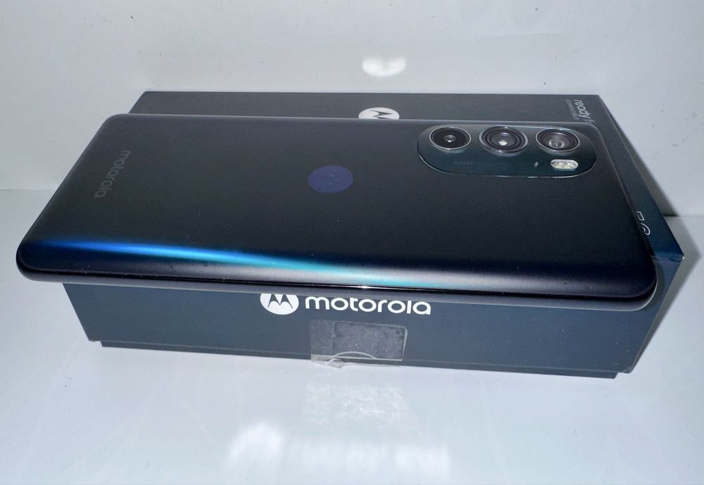 Motorola edge 30 pro