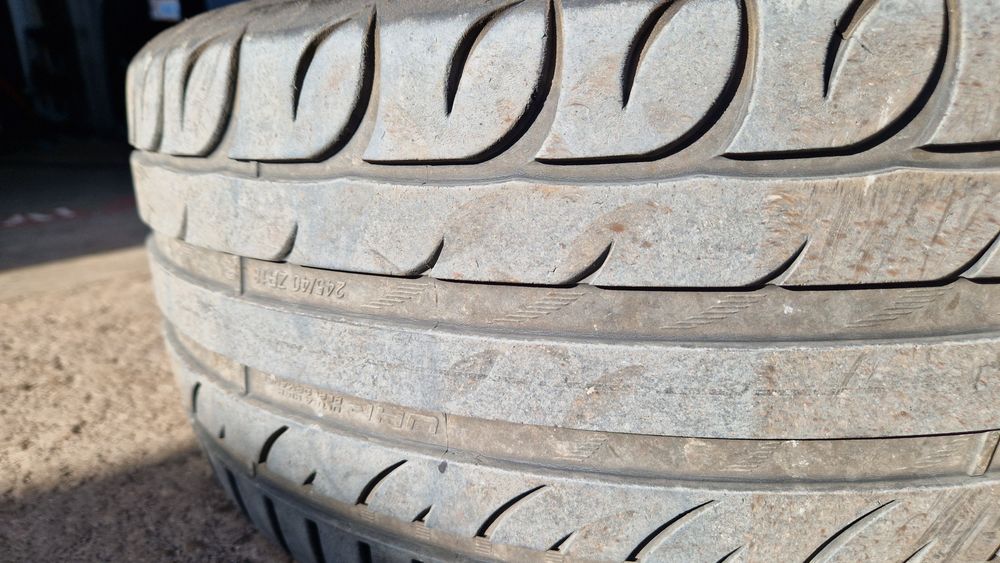 Летни гуми 245/40/R18