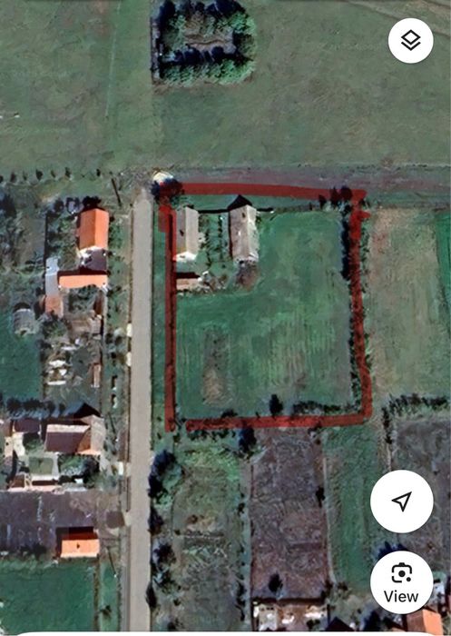 Teren intravilan 2294 mp cu două case în Cerna jud. Timis