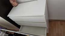 Vand comoda dormitor 4 sertare alba Ikea