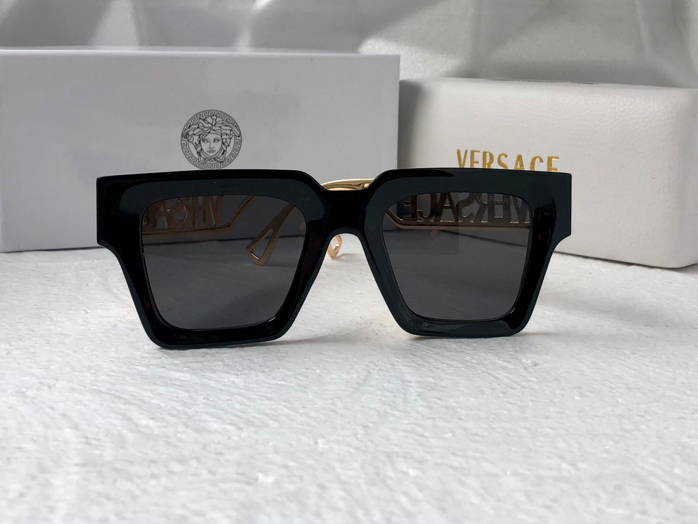 Ochelari de soare de damă  Versace