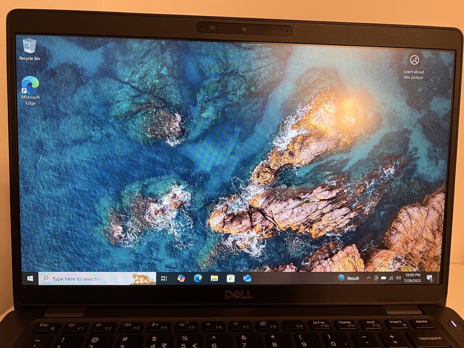 Laptop Dell Latitude 5400 I5 - Windows 11 cu licenta - 512gb