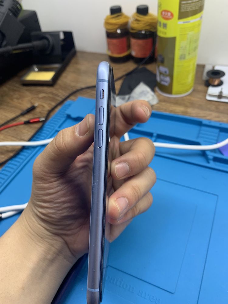 Продам Iphone Xr 64gb