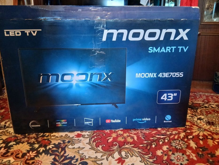 Срочно продам телевизор монекс 43 диагональ.  В хорошем состоянии и ра